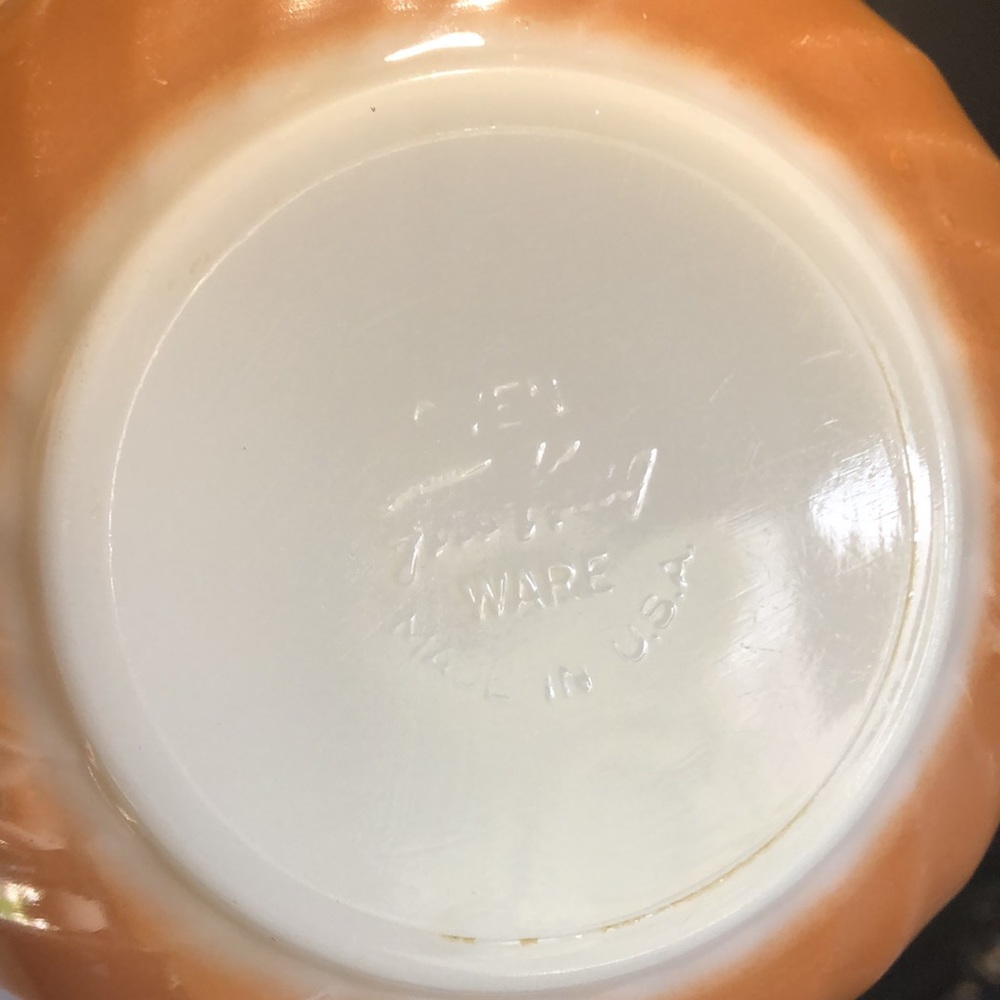 Fire King Peach lustre Vintage bowl, 2 mugs cups - Picture 6 of 17